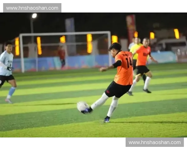 纵览全球顶级足球联赛格局探秘各国绿茵竞技的荣耀与激情